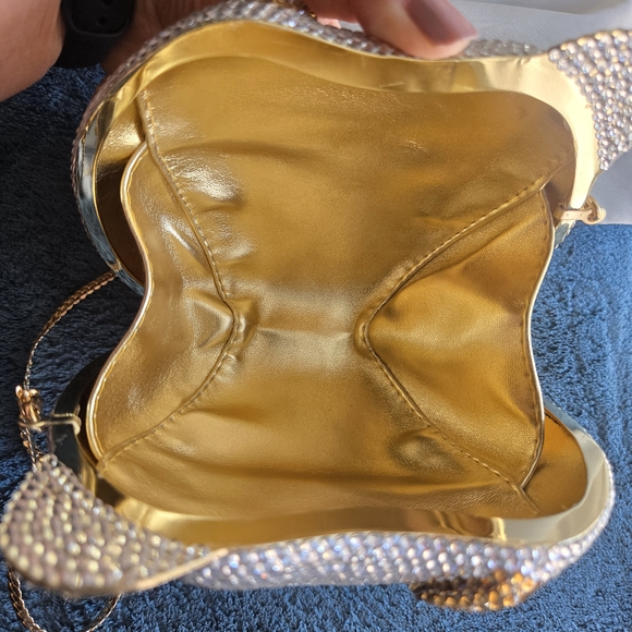 Gold and Silver Cat-Shaped Rhinestone Purse - Picture 5 of 5